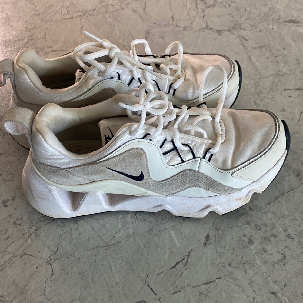 Nike RYZ 365 Summit White Shoes